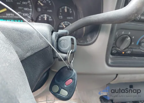 2000 GMC Sierra 1500 Sle z USA, uszkodzony, nr VIN 1GTEC19T8YZ325020